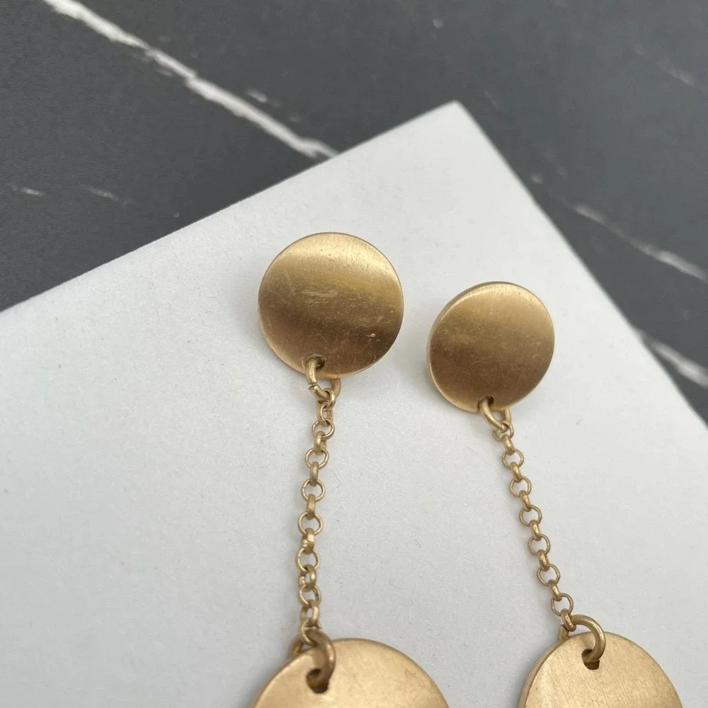 Contemporary Gold-Tone Classic Round Link Chain Double Disc Drop Dangle Earrings
